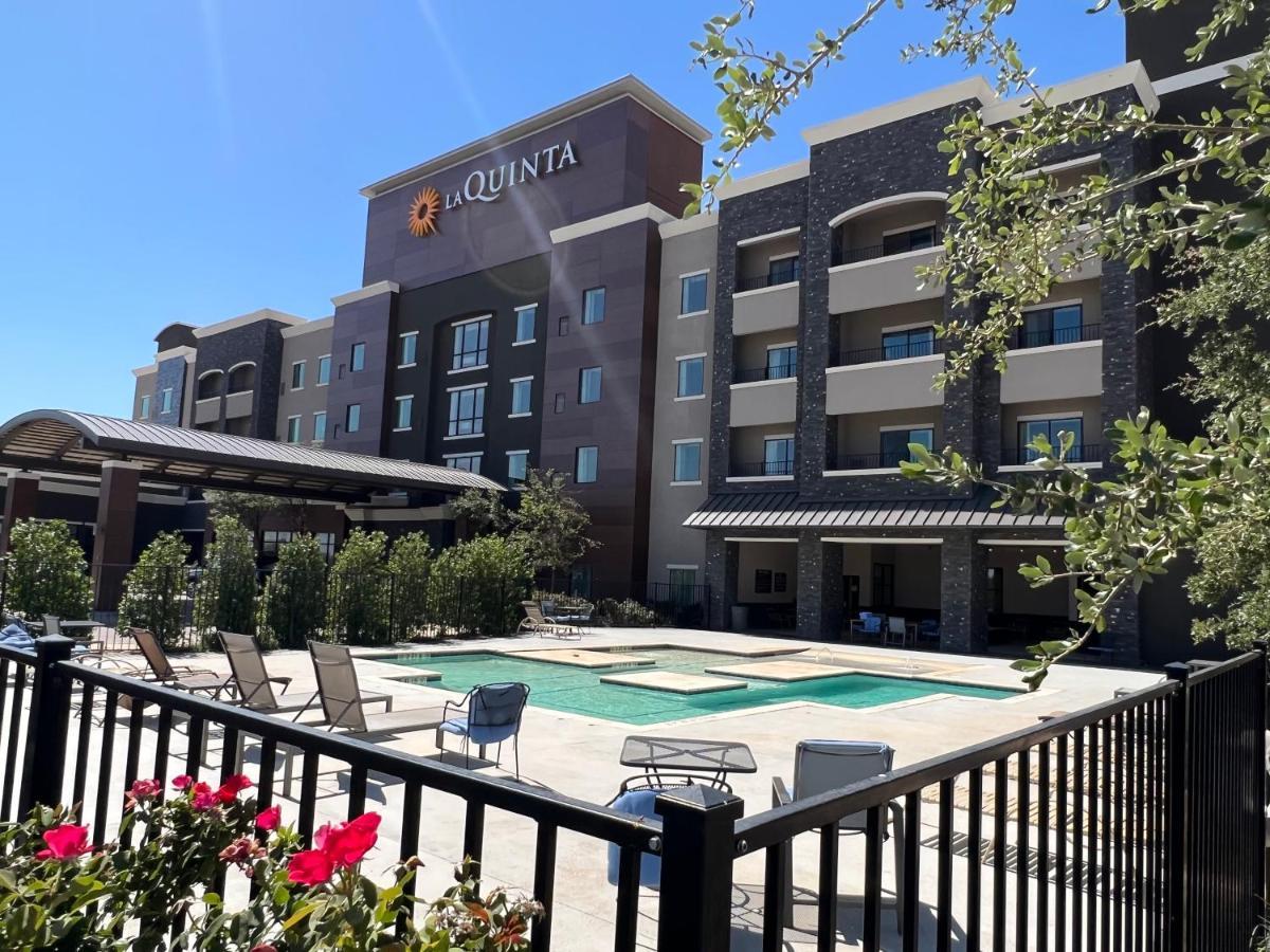La Quinta Inn & Suites By Wyndham Lubbock Southwest Exteriér fotografie