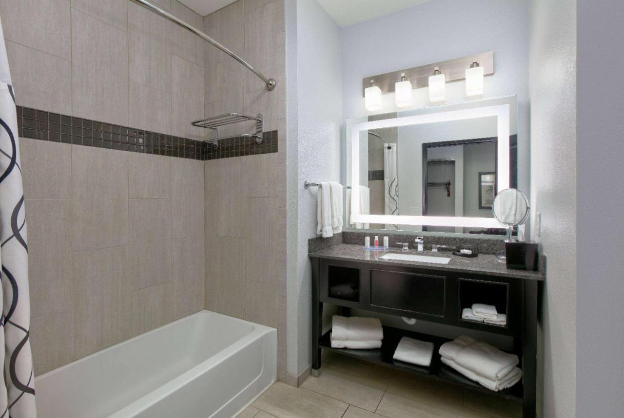 La Quinta Inn & Suites By Wyndham Lubbock Southwest Exteriér fotografie