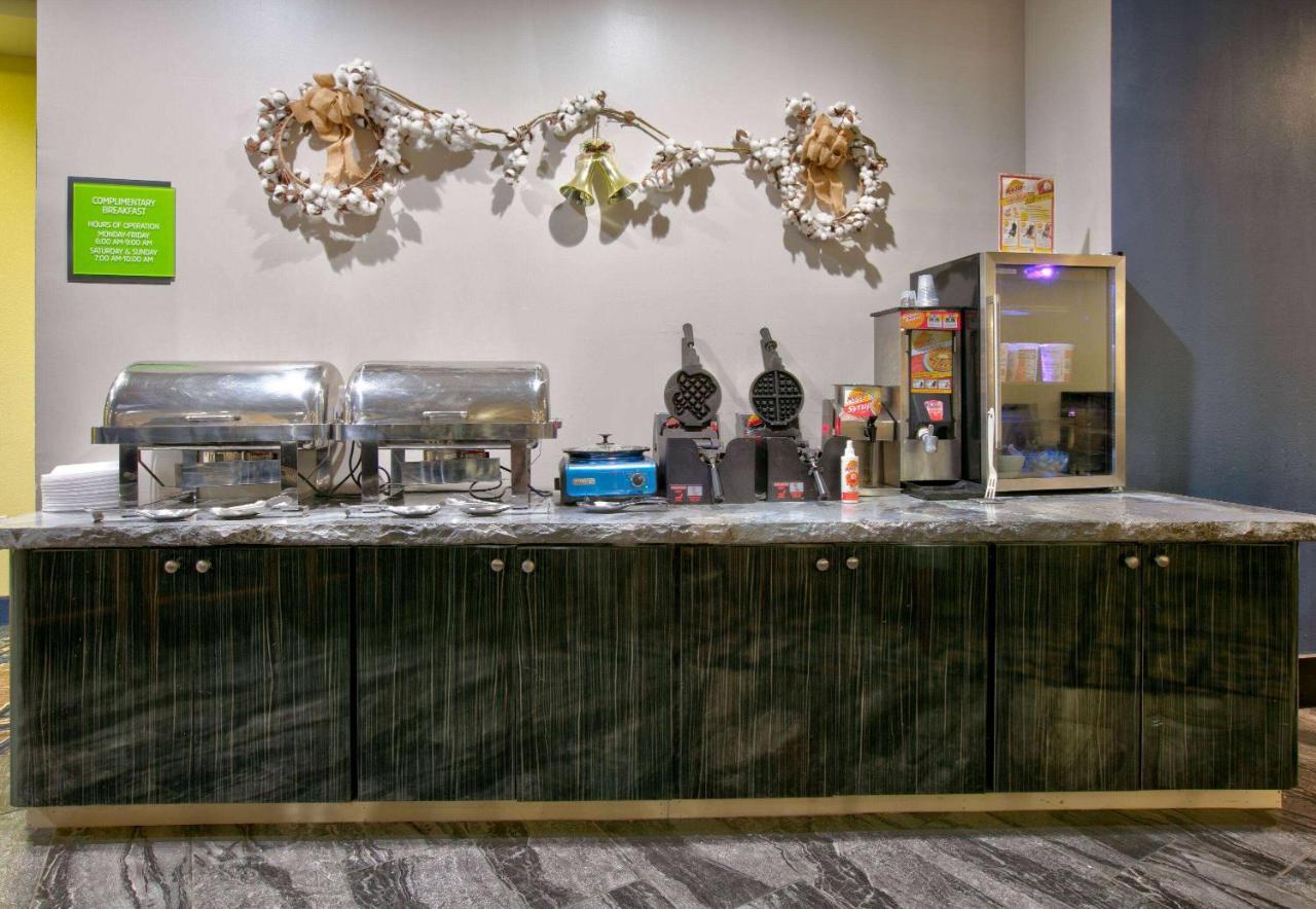 La Quinta Inn & Suites By Wyndham Lubbock Southwest Exteriér fotografie