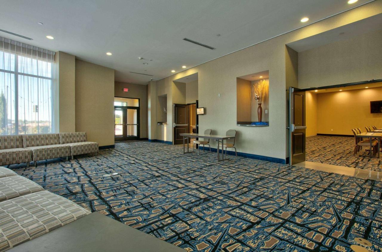 La Quinta Inn & Suites By Wyndham Lubbock Southwest Exteriér fotografie