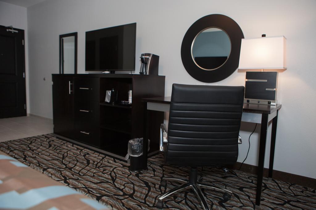 La Quinta Inn & Suites By Wyndham Lubbock Southwest Exteriér fotografie